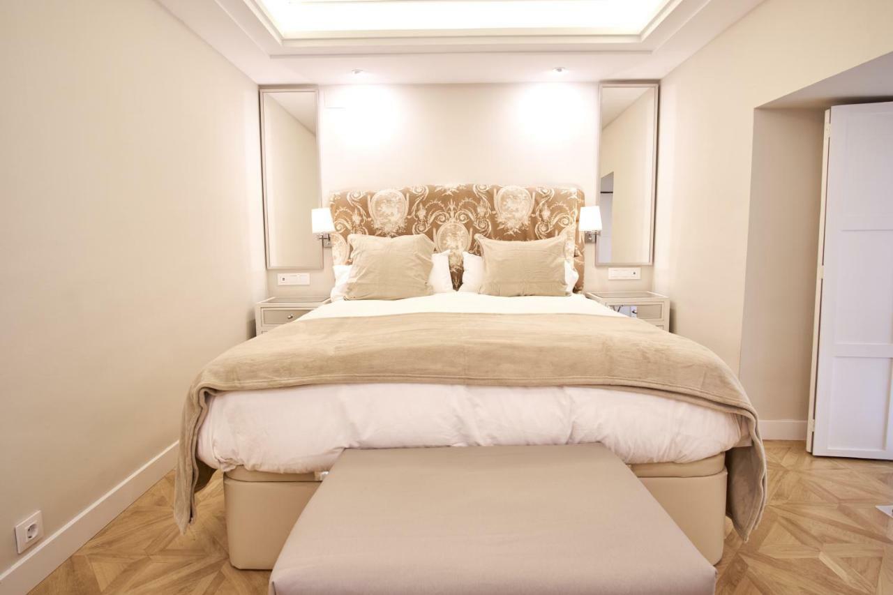 Pajaritos Palace By Valcambre เซบีญา ภายนอก รูปภาพ